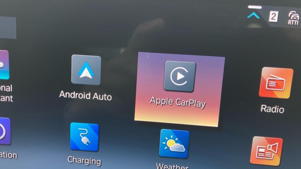 Apple Car Play & Android Auto