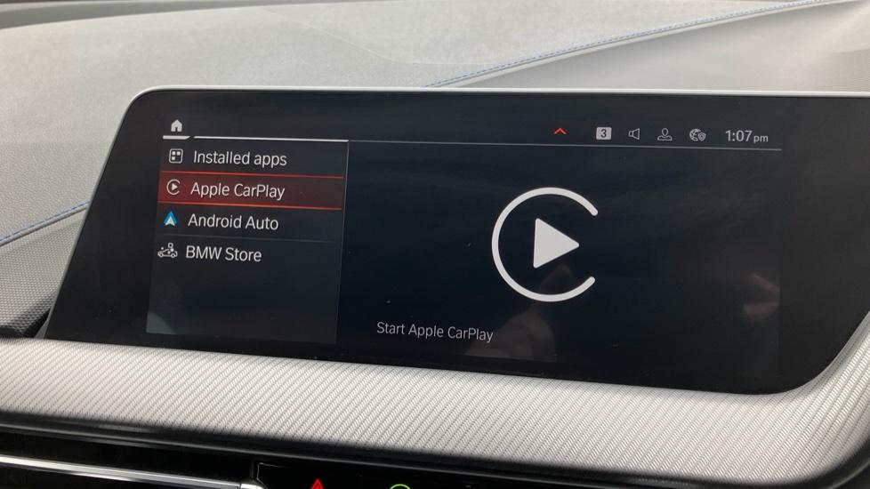 Apple Car Play & Android Auto