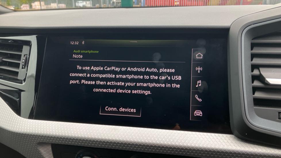 Apple Car Play & Android Auto