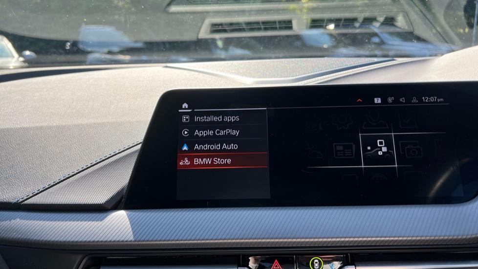 Apple Car Play & Android Auto