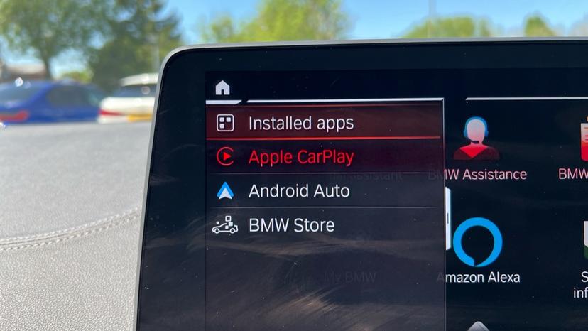 Apple Car Play & Android Auto