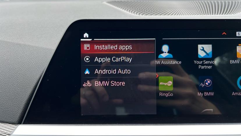 Apple Car Play & Android Auto