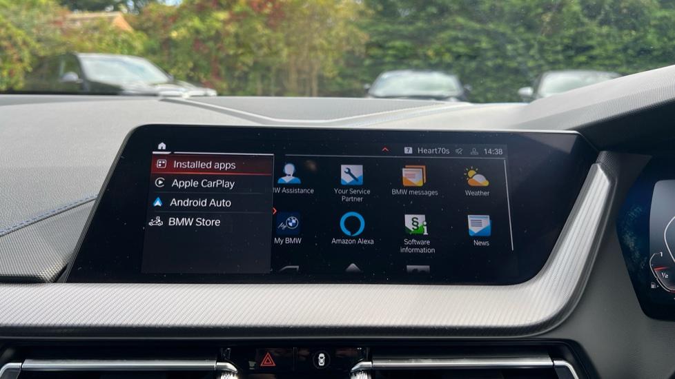 Apple Car Play & Android Auto