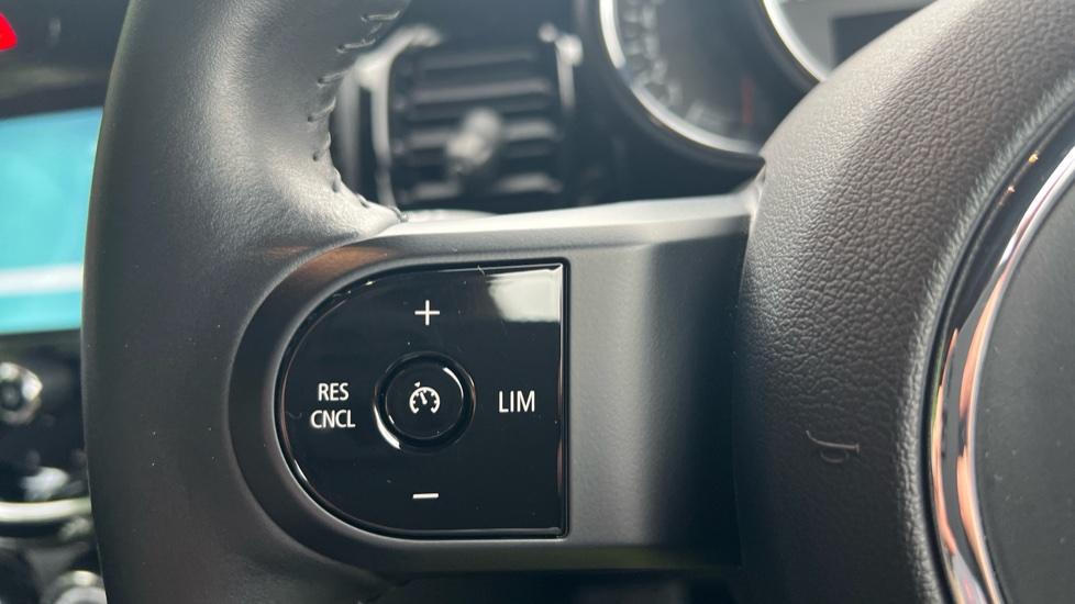 Used 2022 RED MINI Convertible 1.5 Cooper Classic 2dr, 11,776 miles cinch