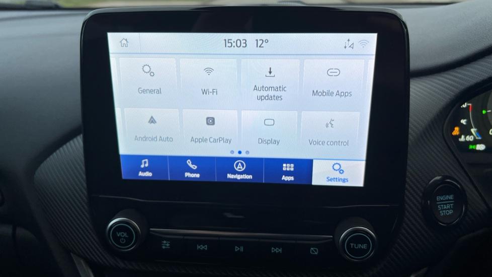 Apple Car Play & Android Auto