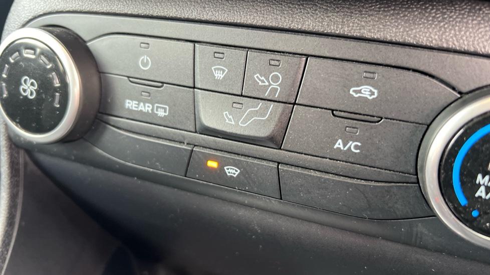 Electric Heated Windscreen