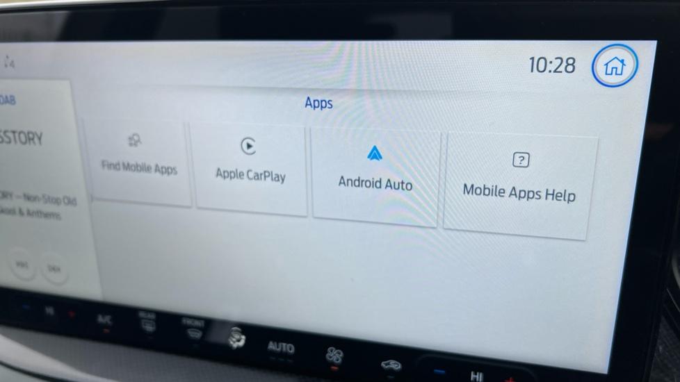 Apple Car Play & Android Auto