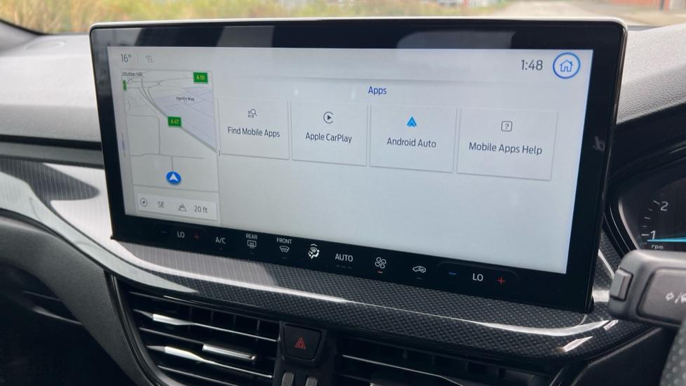 Apple Car Play & Android Auto