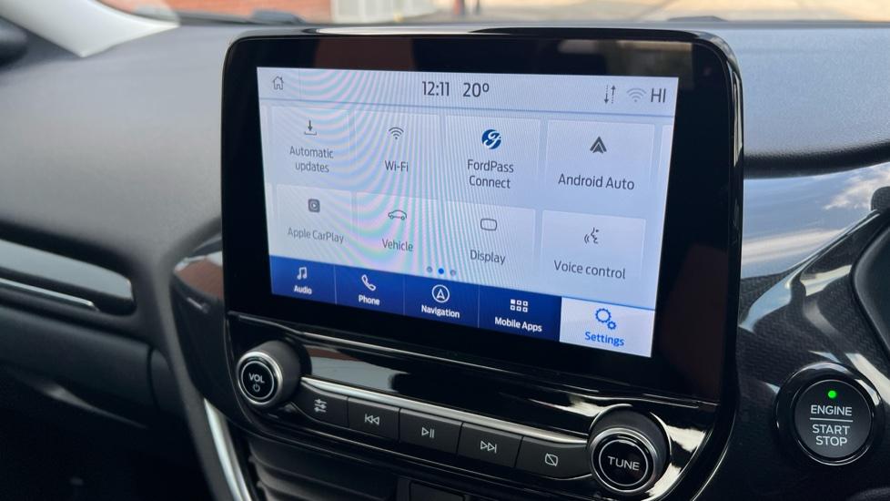 Apple Car Play & Android Auto