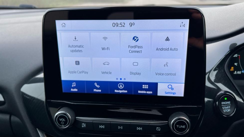 Apple Car Play & Android Auto