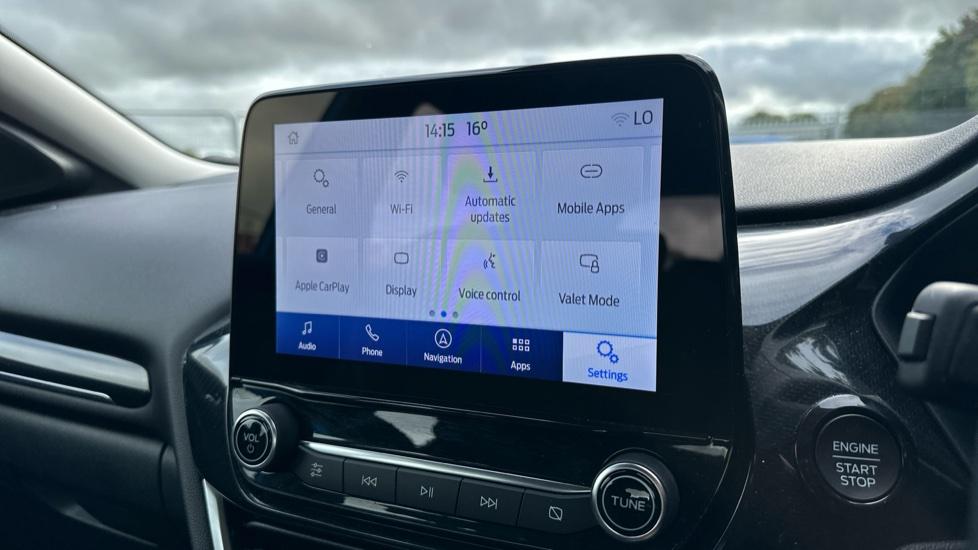 Apple Car Play & Android Auto