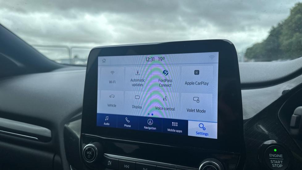 Apple Car Play & Android Auto