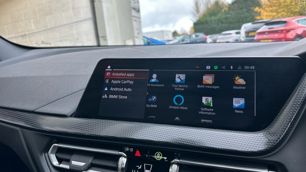 Apple Car Play & Android Auto