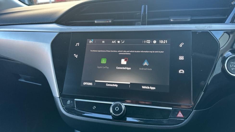 Apple Car Play & Android Auto