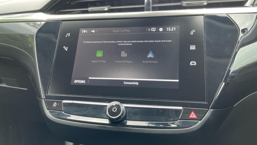 Apple Car Play & Android Auto