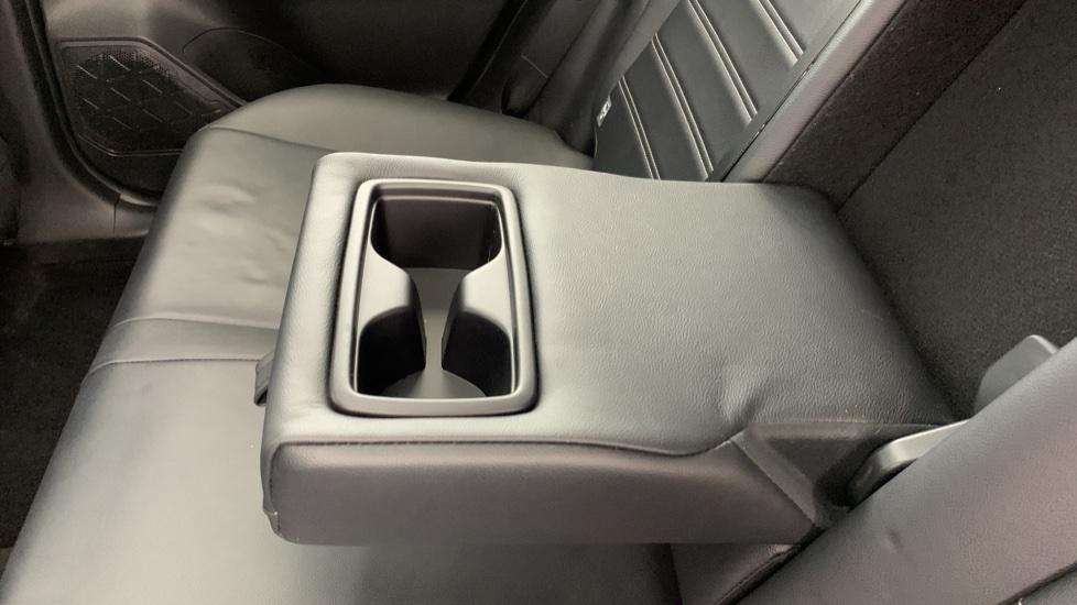 Rear Armrest/ Cup Holder