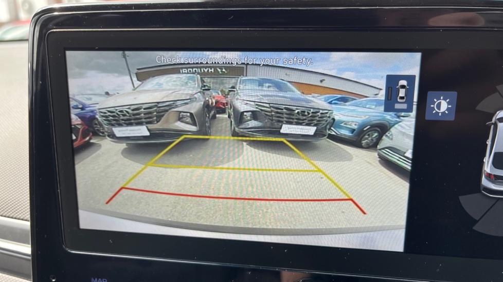 Reversing camera 