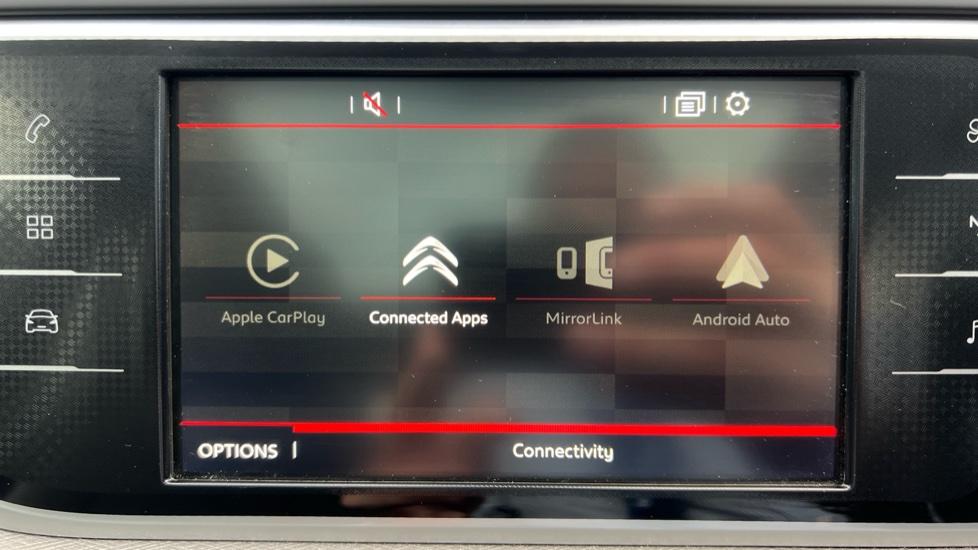 Apple Car Play & Android Auto