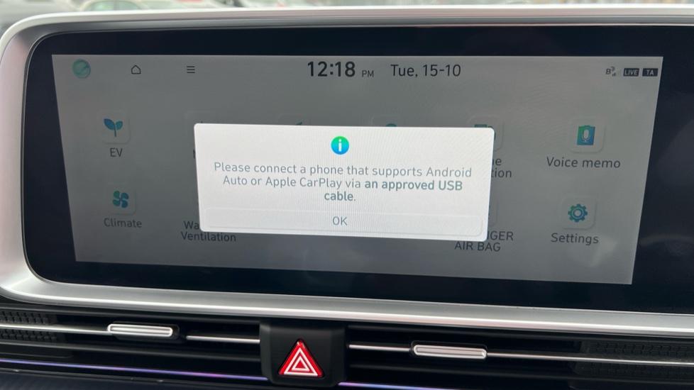 Apple Car Play & Android Auto