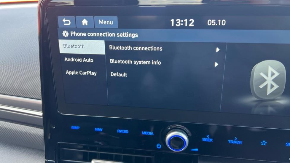 Apple Car Play & Android Auto