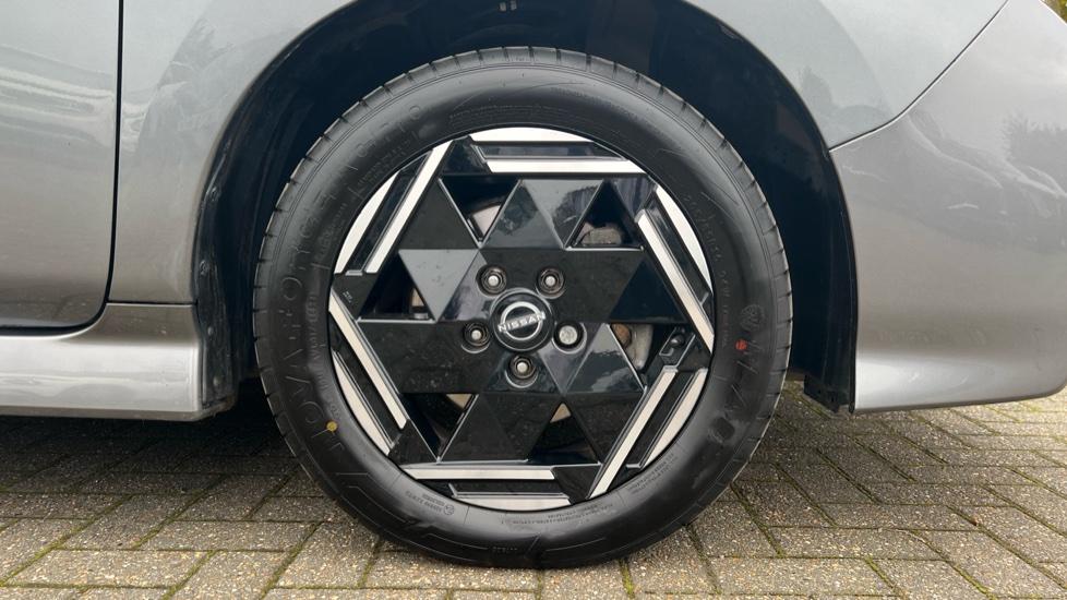 17” Alloy Wheels 