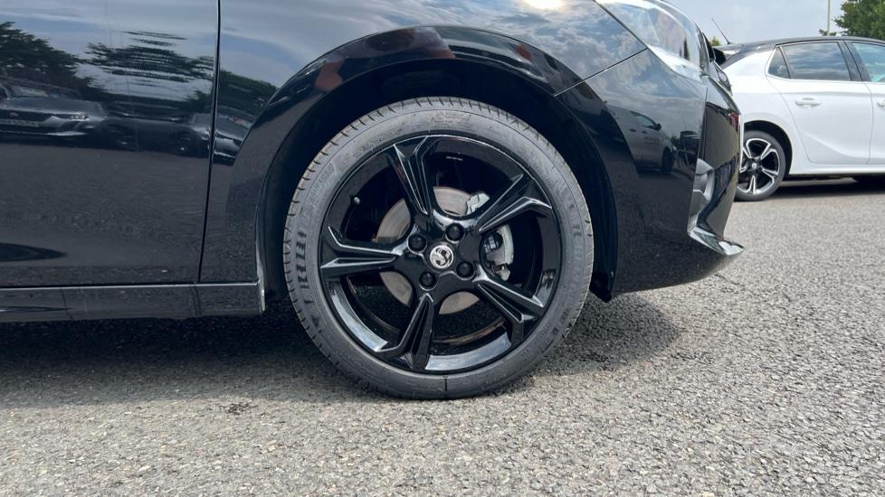 17” Alloy Wheels 