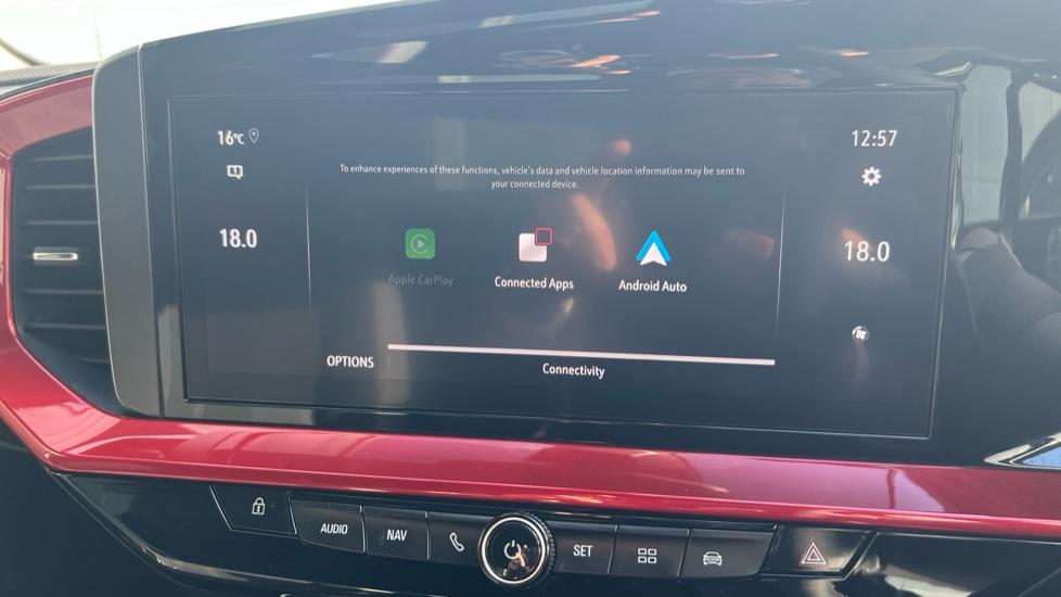 Apple CarPlay/Android Auto