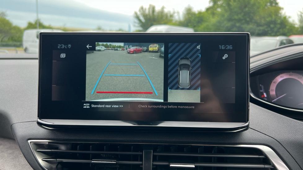 Reverse parking camera 