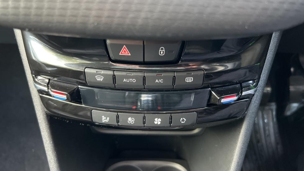 air conditioning + dual zone climate control 