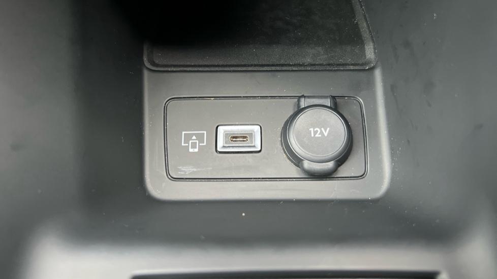 12V port