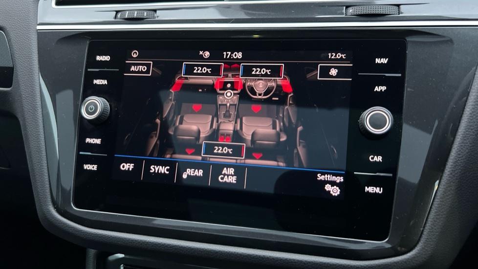 3 Zone climate control 