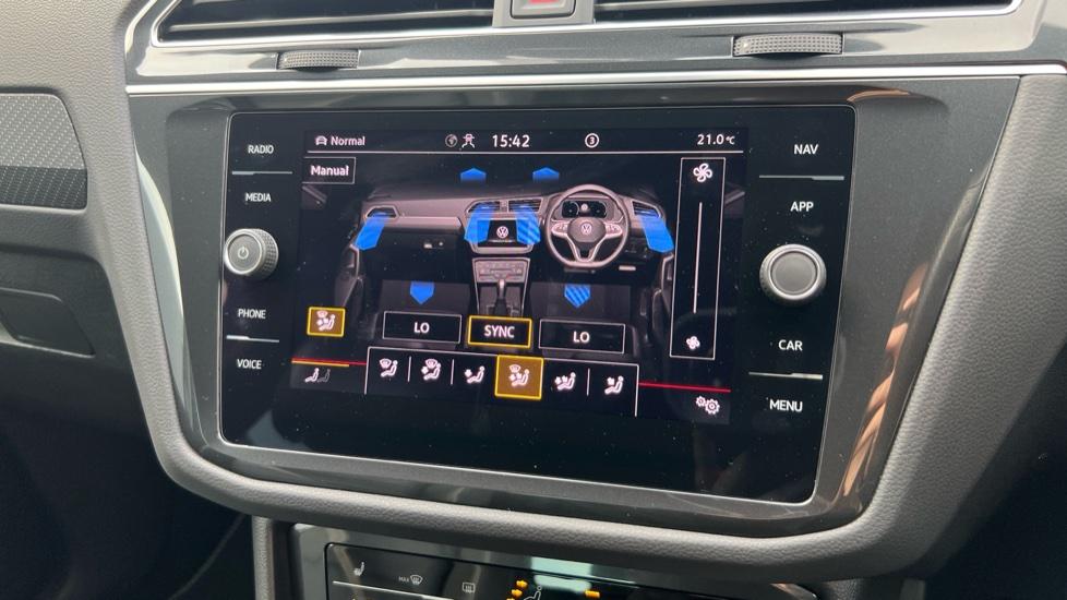 3 Zone climate control 