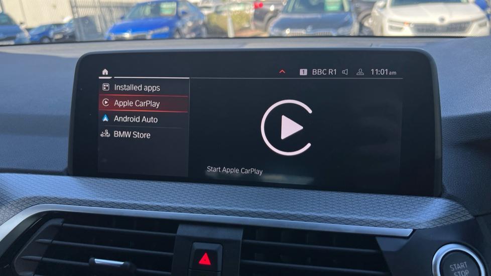 Apple Car Play & Android Auto