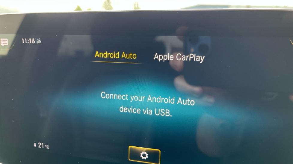 Apple Car Play & Android Auto