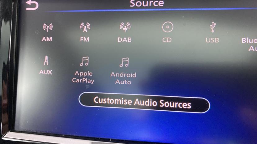 Apple CarPlay & Android Auto 