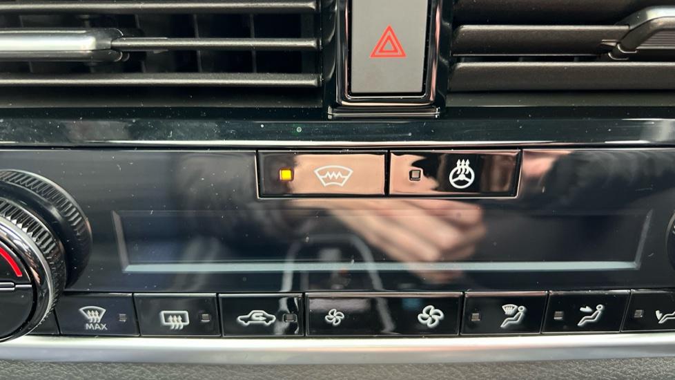 Electric Heated Windscreen