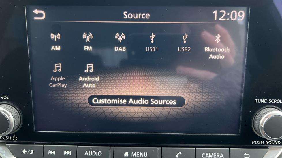 Apple Car Play & Android Auto