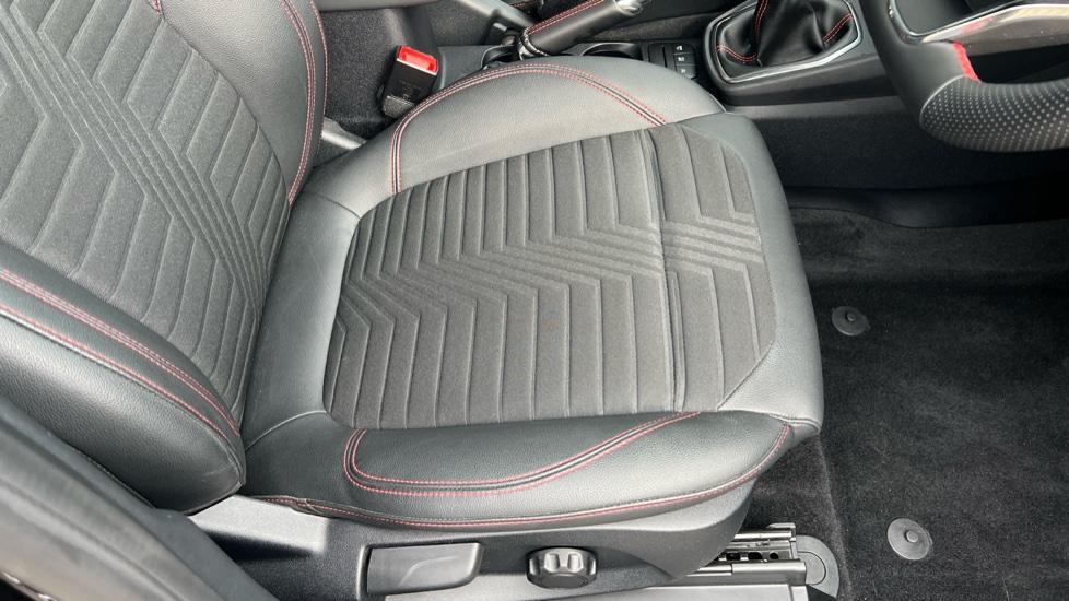 Used 2022 BLACK Ford Puma 1.0 EcoBoost Hybrid mHEV STLine X 5dr