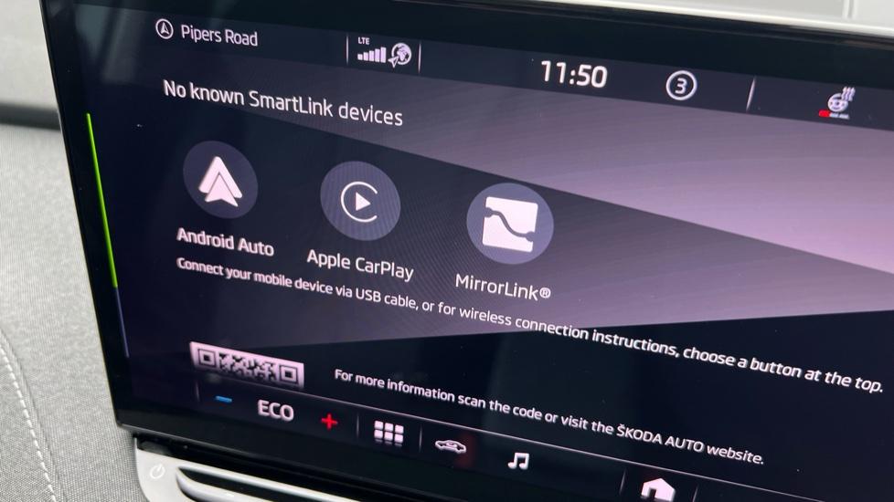 Apple CarPlay / Android Auto 