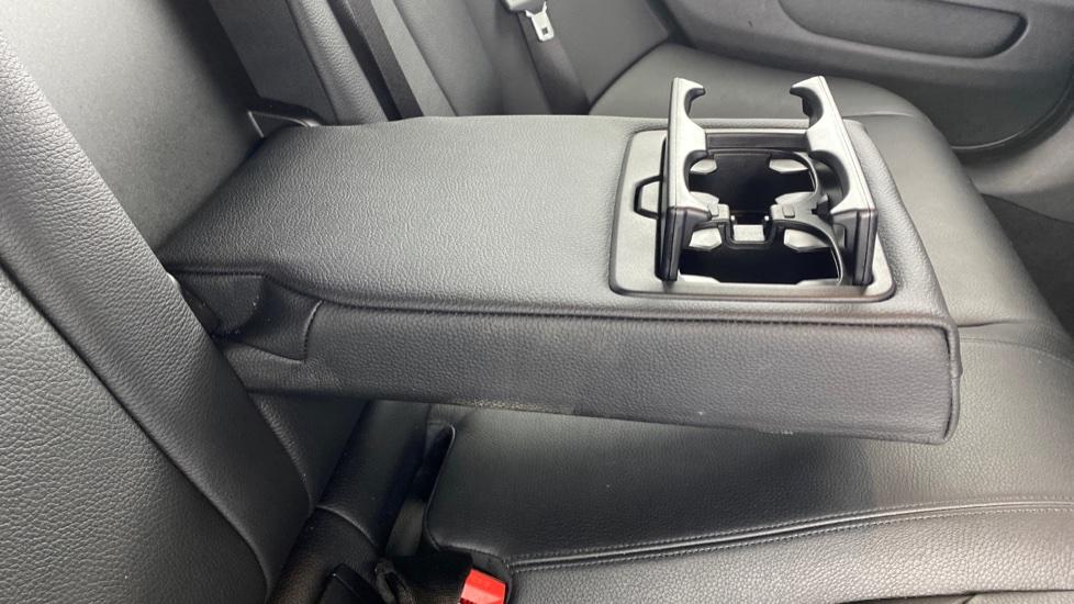 Rear Armrest/ Cup Holder