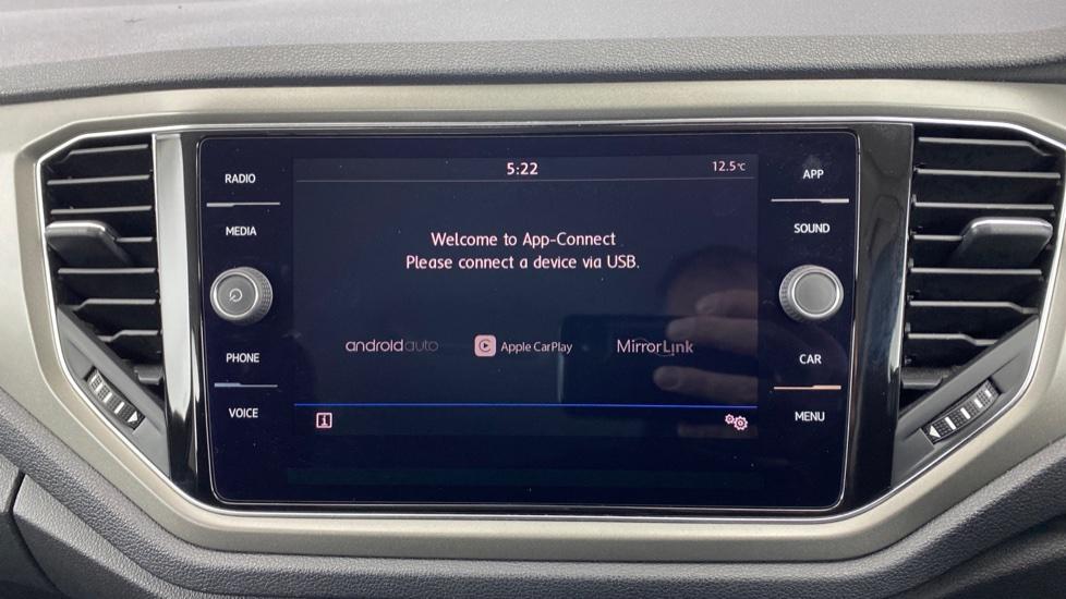 Apple Car Play & Android Auto