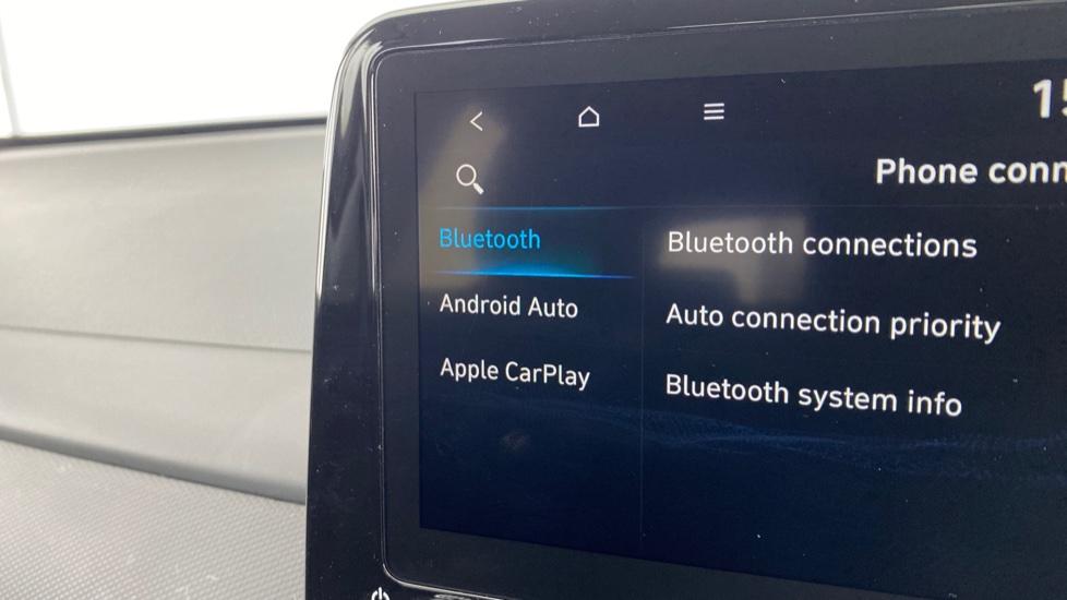 Apple Car Play & Android Auto