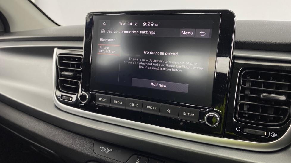 Apple Car Play & Android Auto