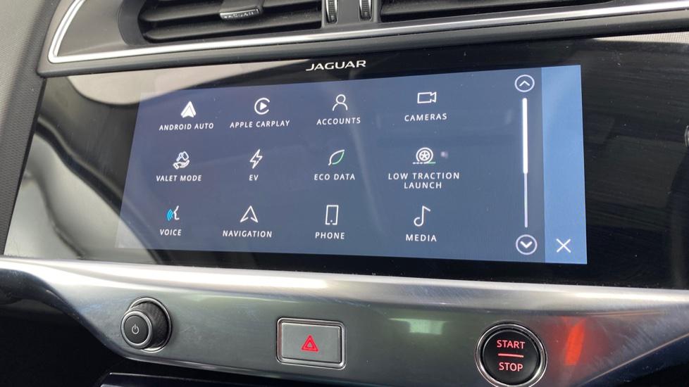 Apple Car Play & Android Auto