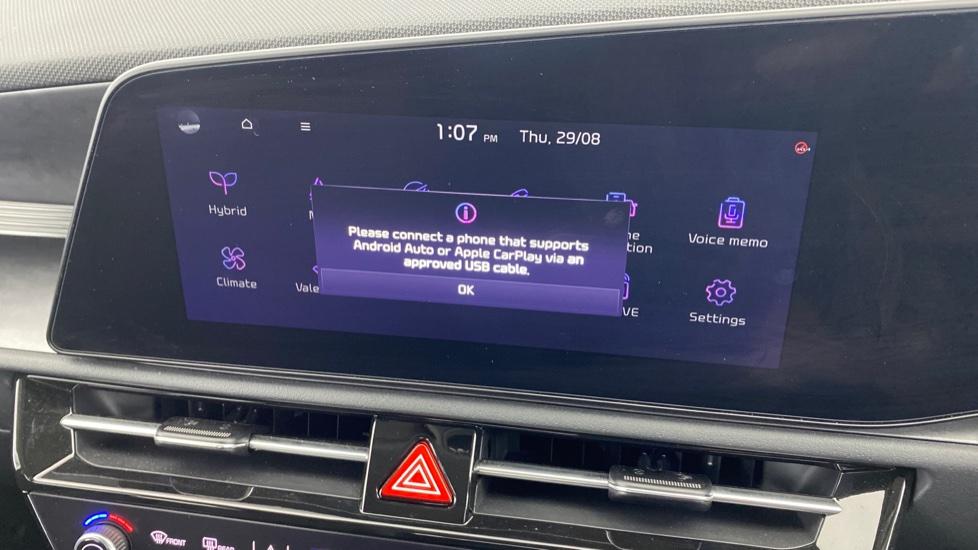 Apple Car Play & Android Auto