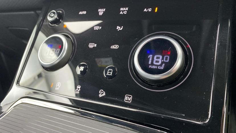 air conditioning and dual Climate control 