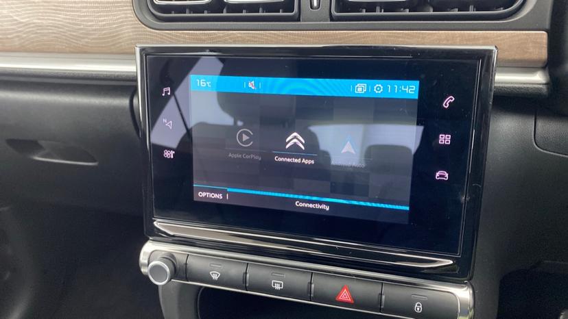 Apple Car Play & Android Auto