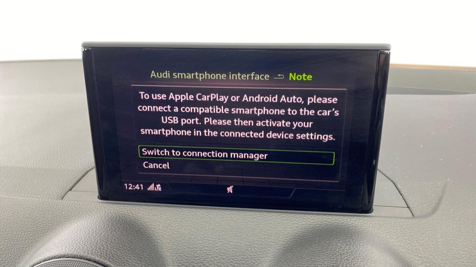 Apple Car Play & Android Auto