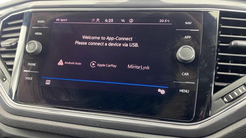 Apple Car Play & Android Auto