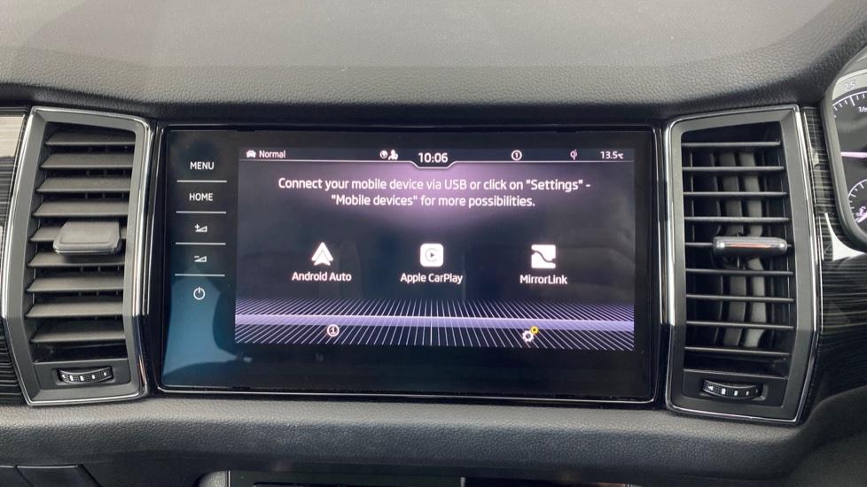 Apple Car Play & Android Auto